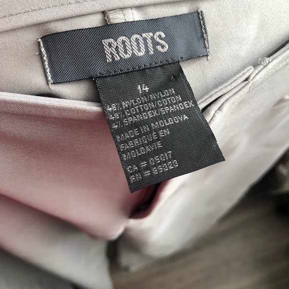 Roots pants NWOT - Picture 2 of 2